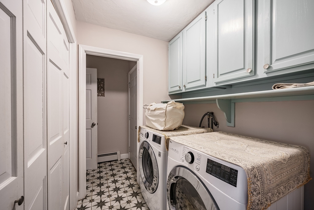 110 Kettle Hole Rd