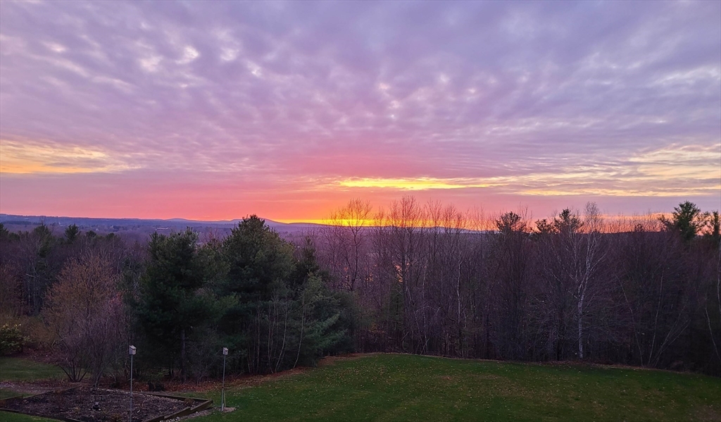 110 Kettle Hole Rd
