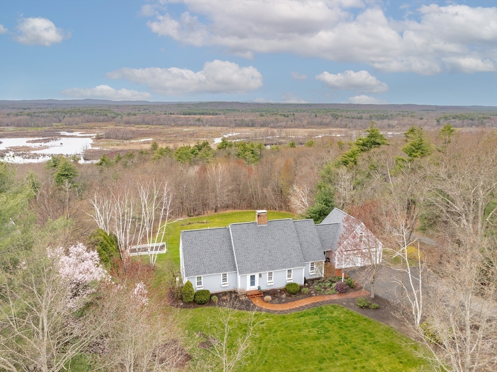 110 Kettle Hole Rd