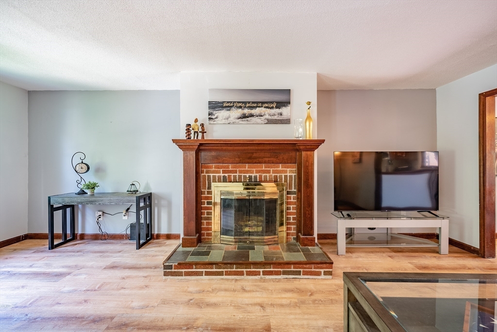 3B Castle Hill Rd # B