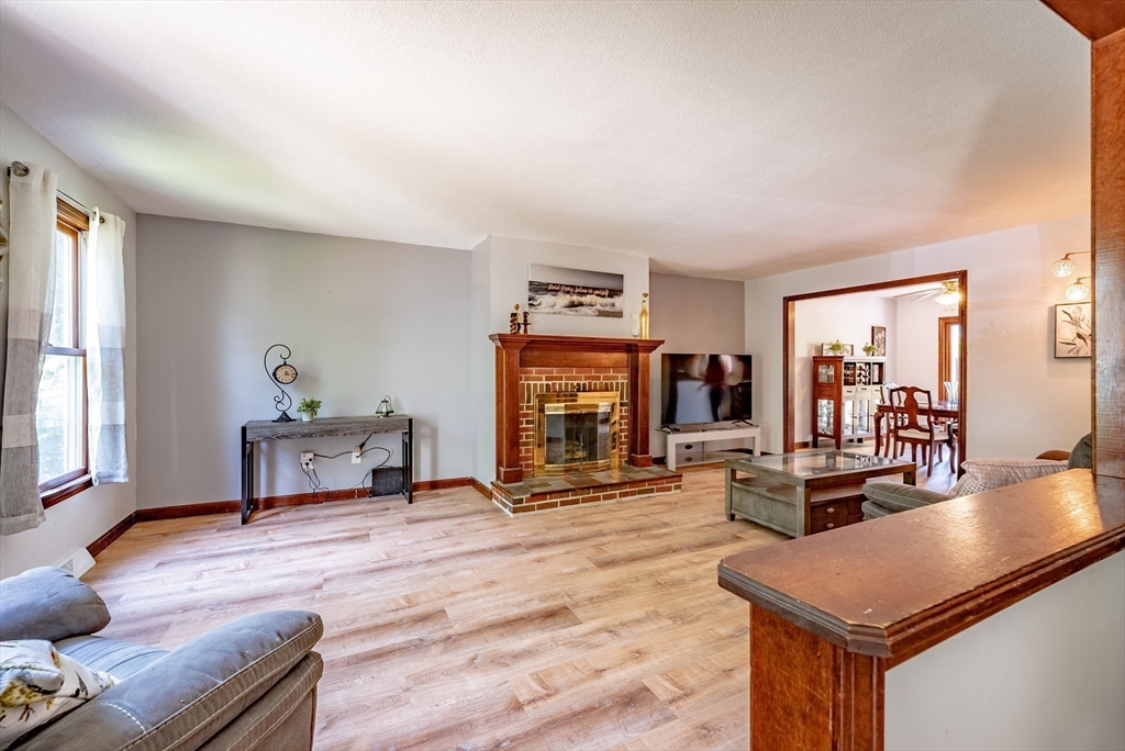 3B Castle Hill Rd # B