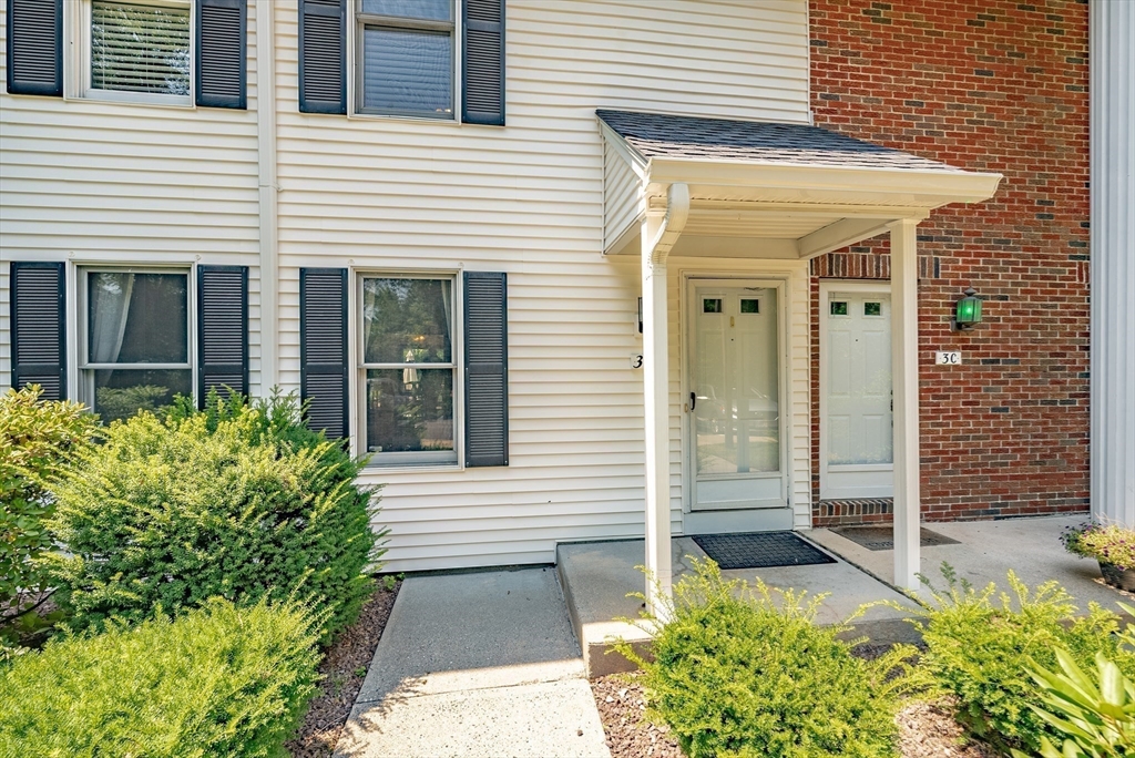 3B Castle Hill Rd # B