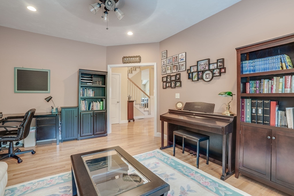 16 Walden Way # 16
