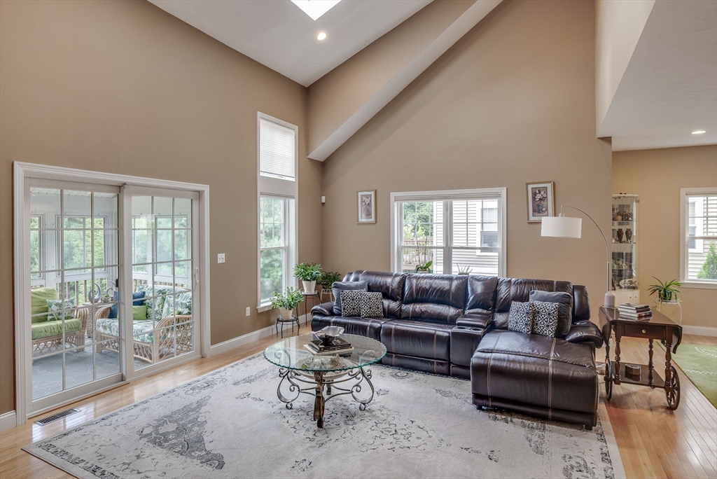 16 Walden Way # 16