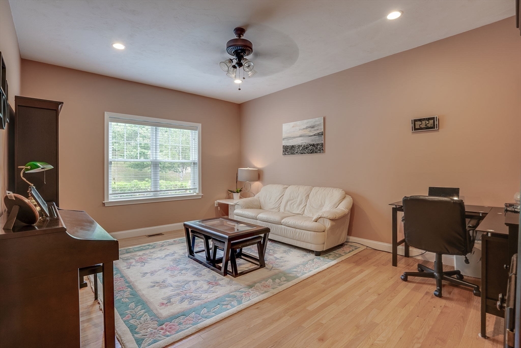 16 Walden Way # 16
