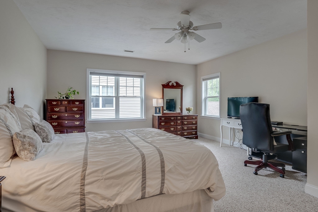 16 Walden Way # 16