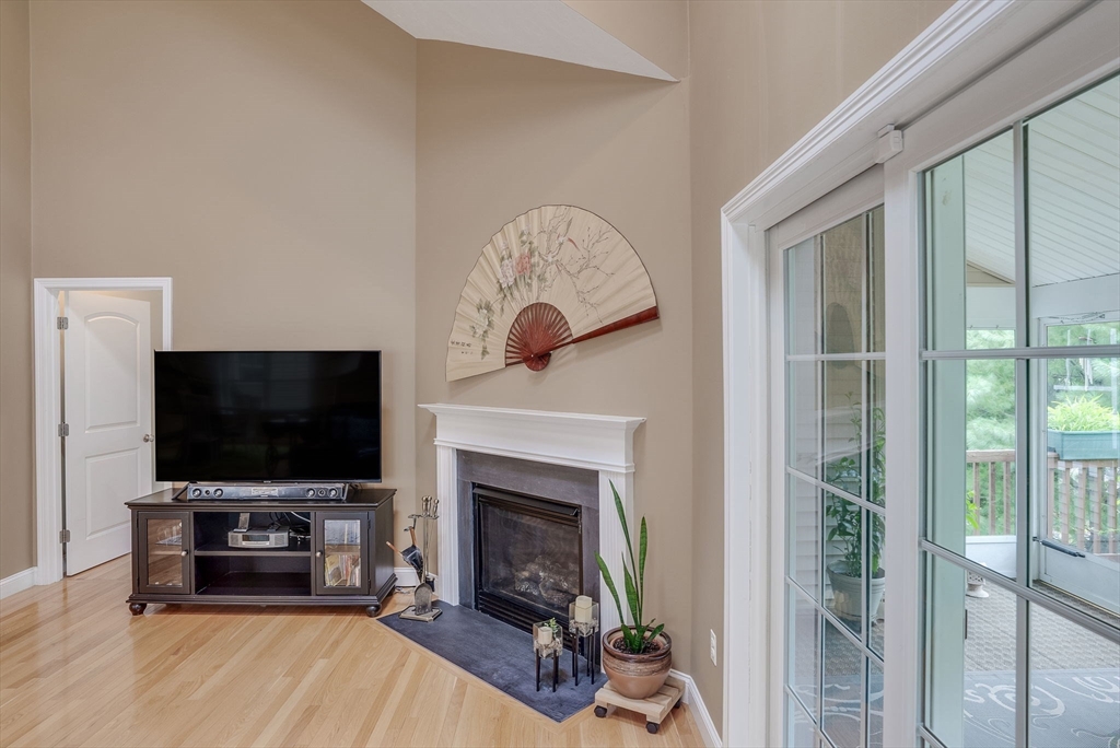 16 Walden Way # 16