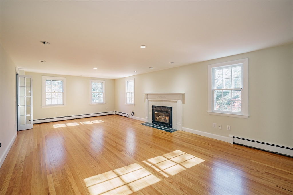 14 Thoreau Rd