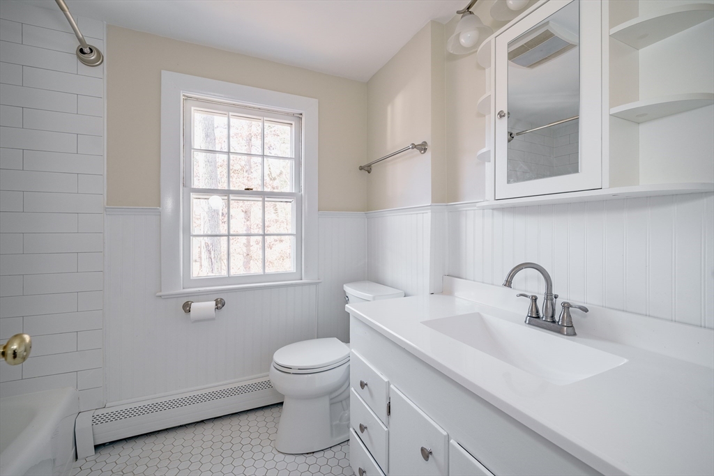 14 Thoreau Rd