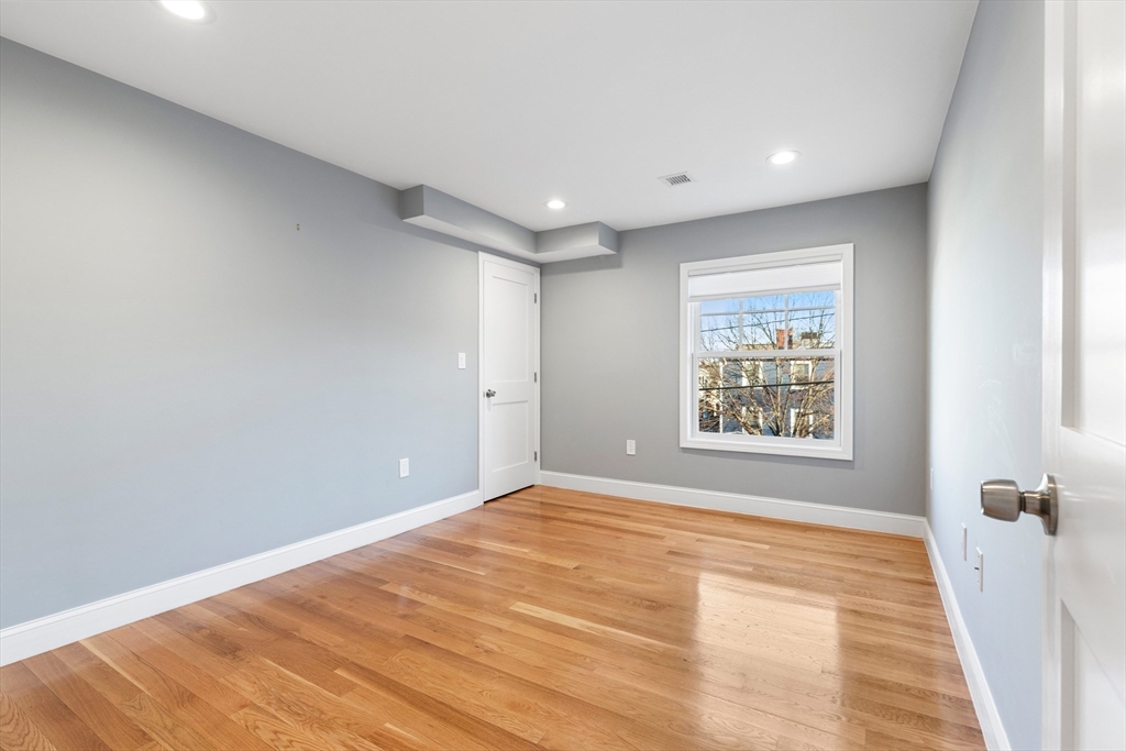 70 Lawrence St # 2