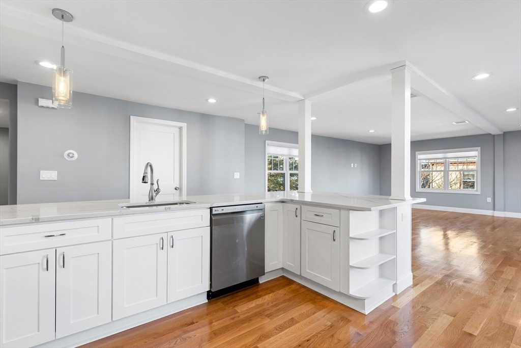 70 Lawrence St # 2