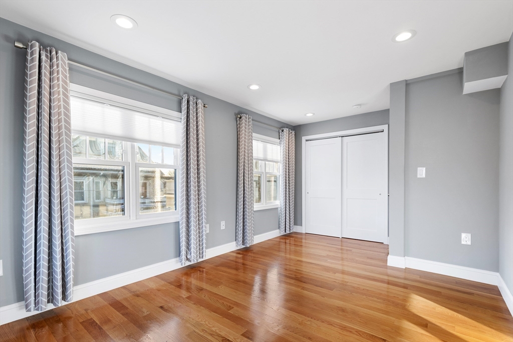 70 Lawrence St # 2