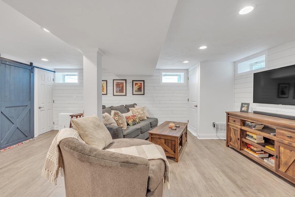 35 Underwood St.