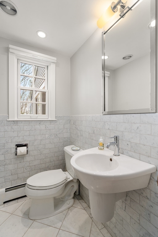 70 Pokonoket Ave