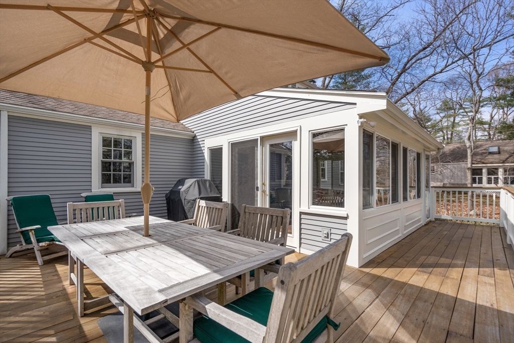 70 Pokonoket Ave