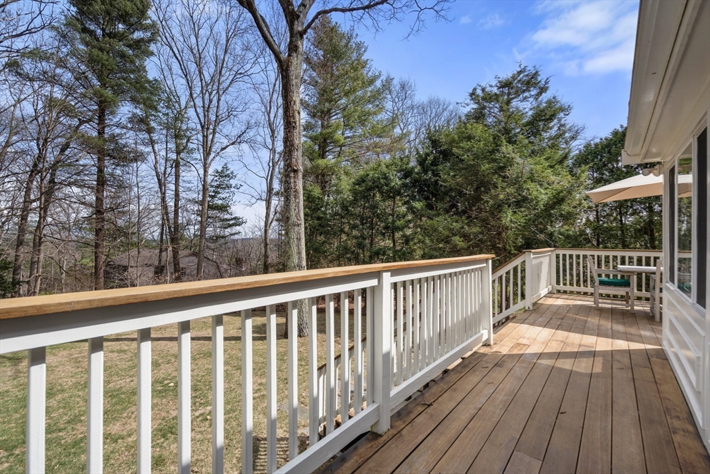 70 Pokonoket Ave