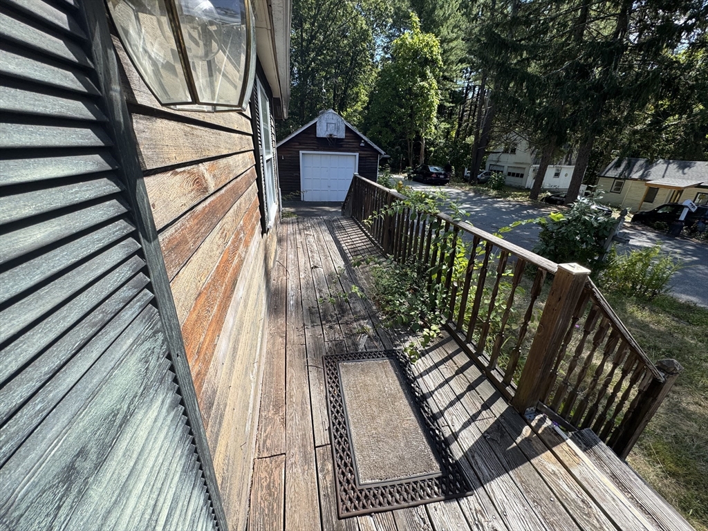 28 Lindbergh St