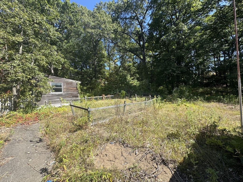 28 Lindbergh St