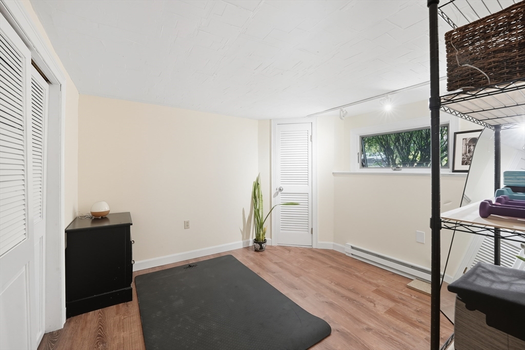 54 Minot Rd