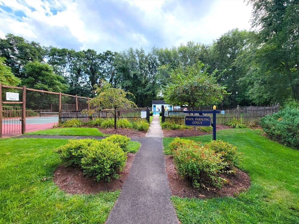 202 Wellman Ave # 202