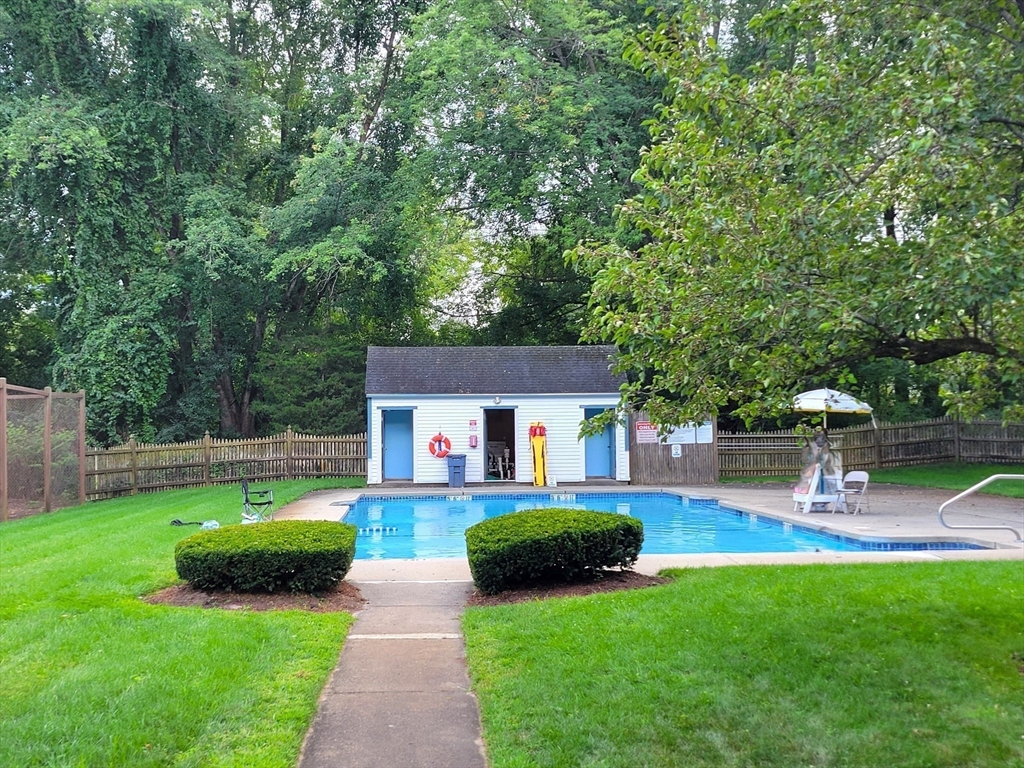 202 Wellman Ave # 202