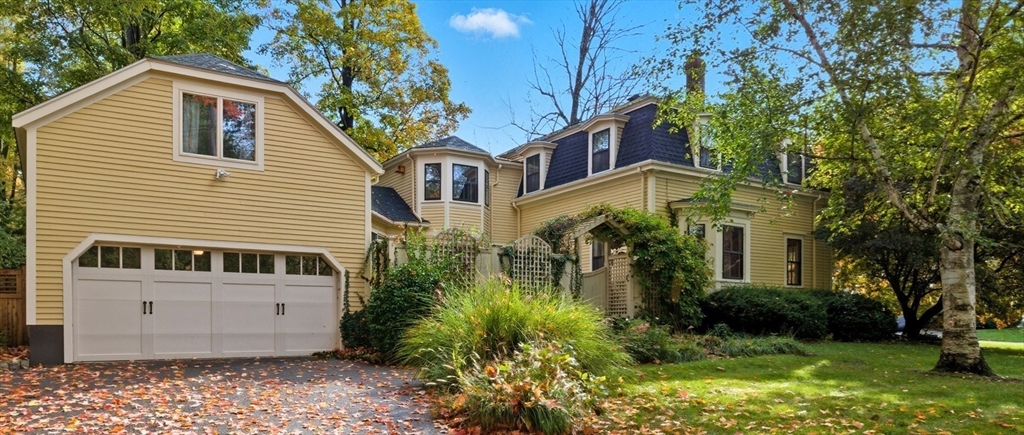 52 Bow St