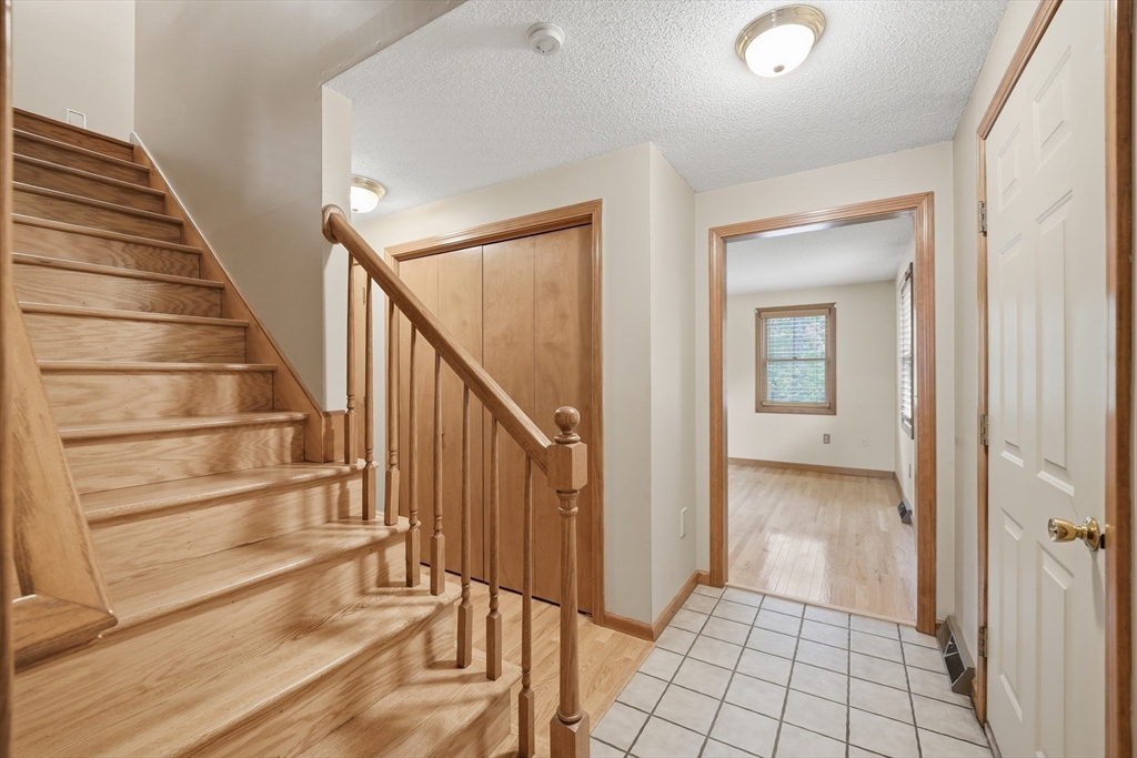 15 Forest Ridge Ln