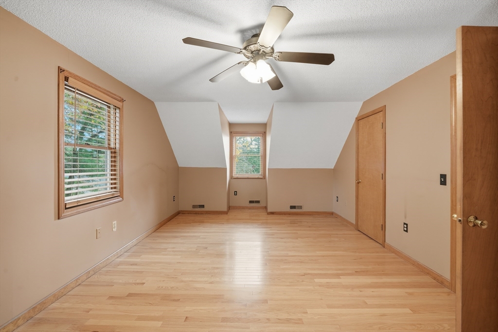 15 Forest Ridge Ln