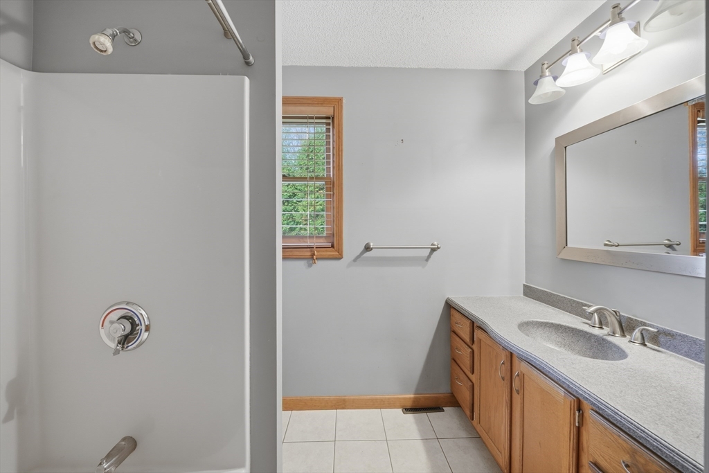15 Forest Ridge Ln