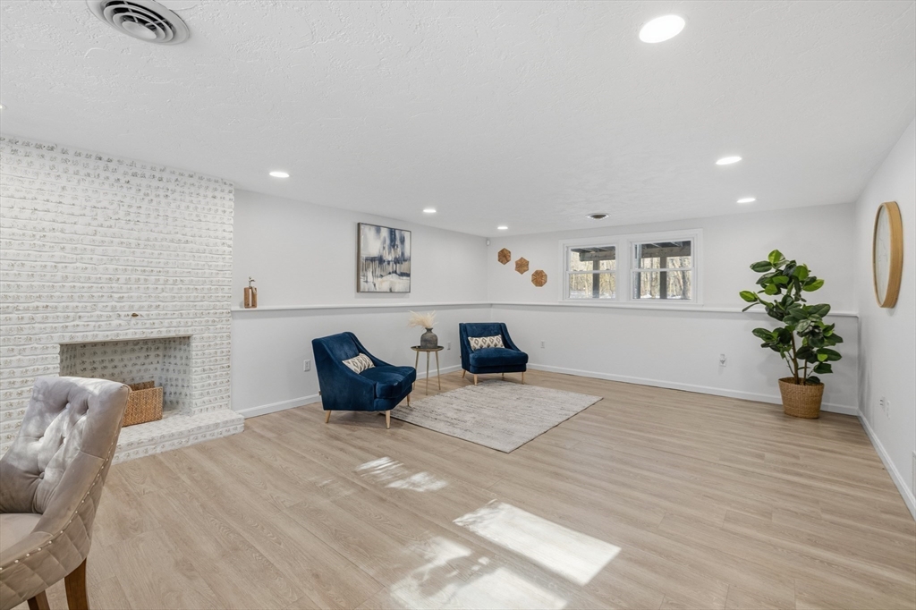 41 Dunster Rd