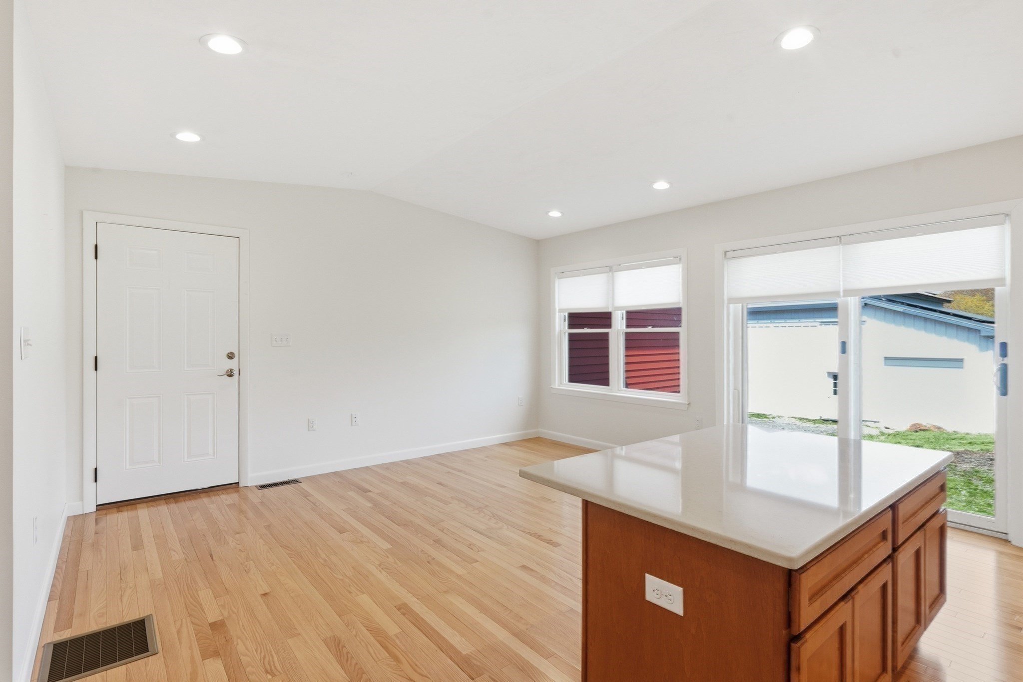 269 Harvard Rd