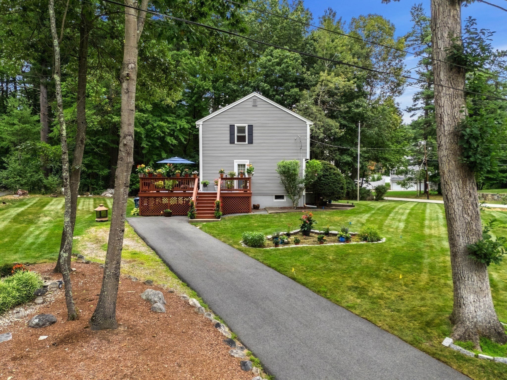 82 Keystone Ln