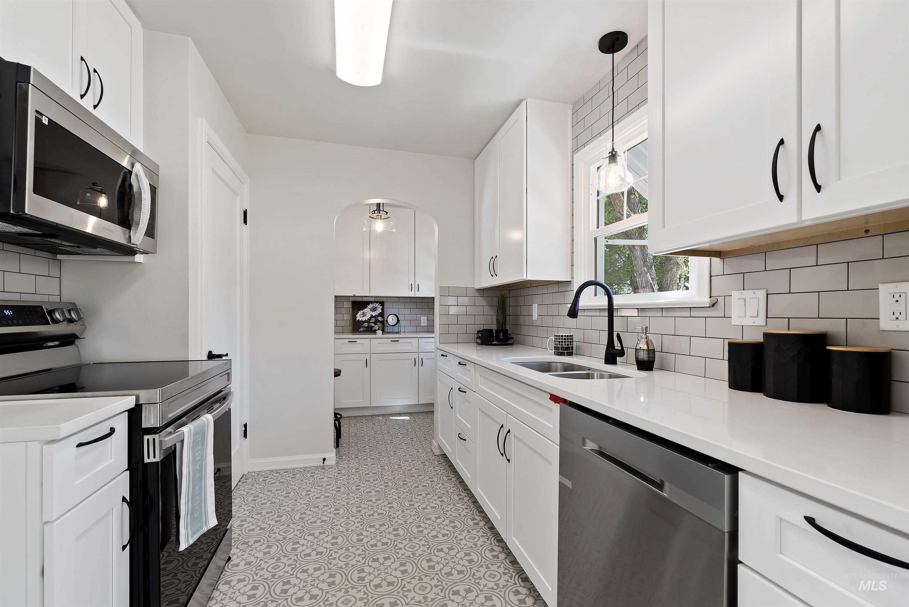 1918 W Spaulding St.