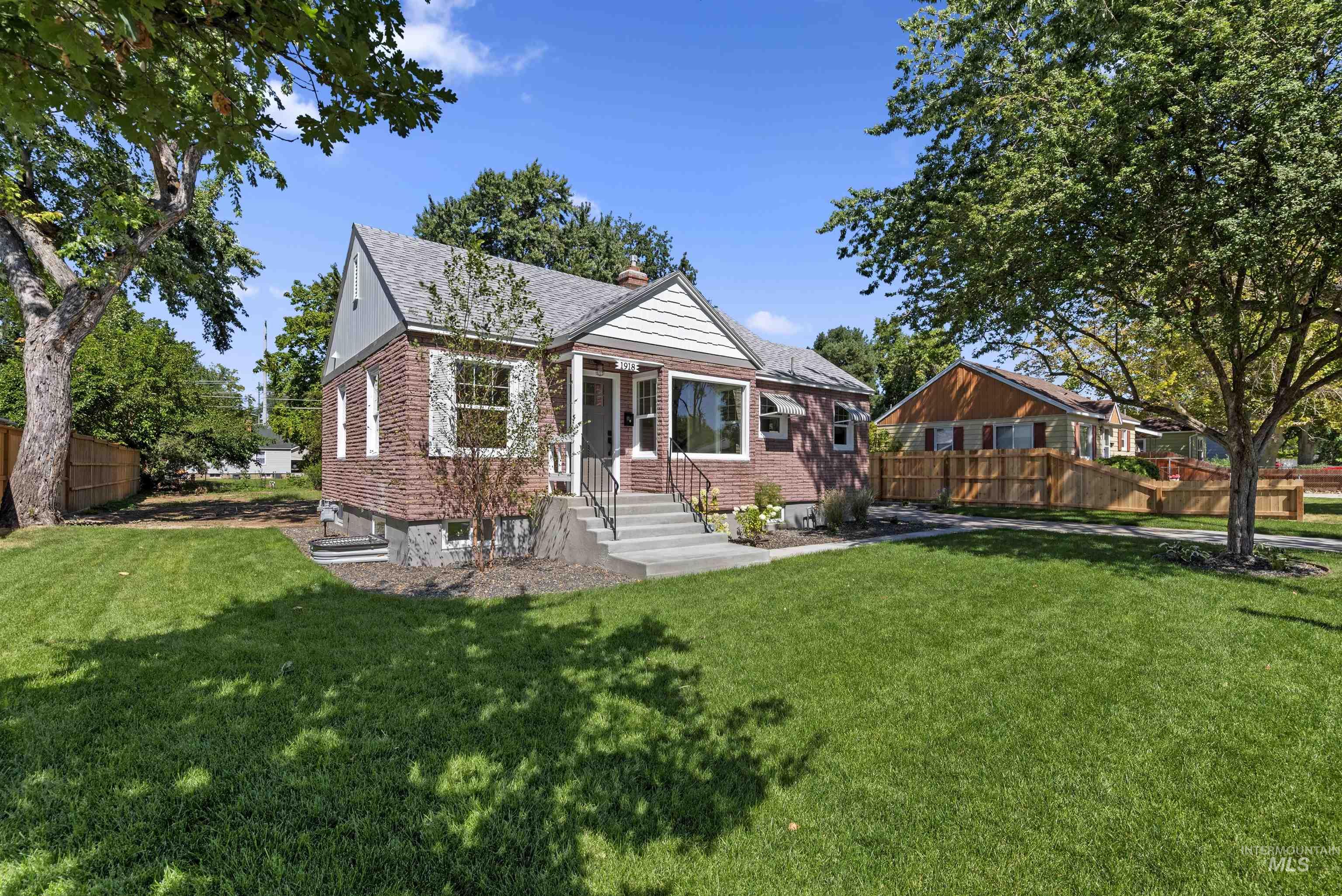 1918 W Spaulding St.