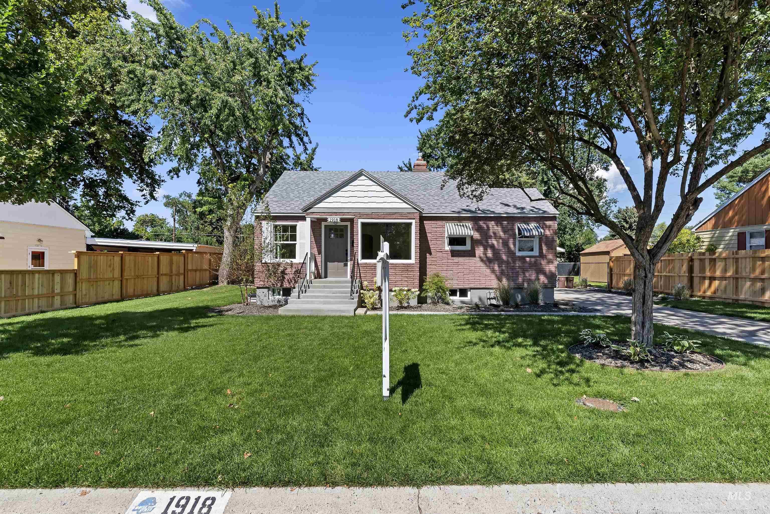 1918 W Spaulding St.