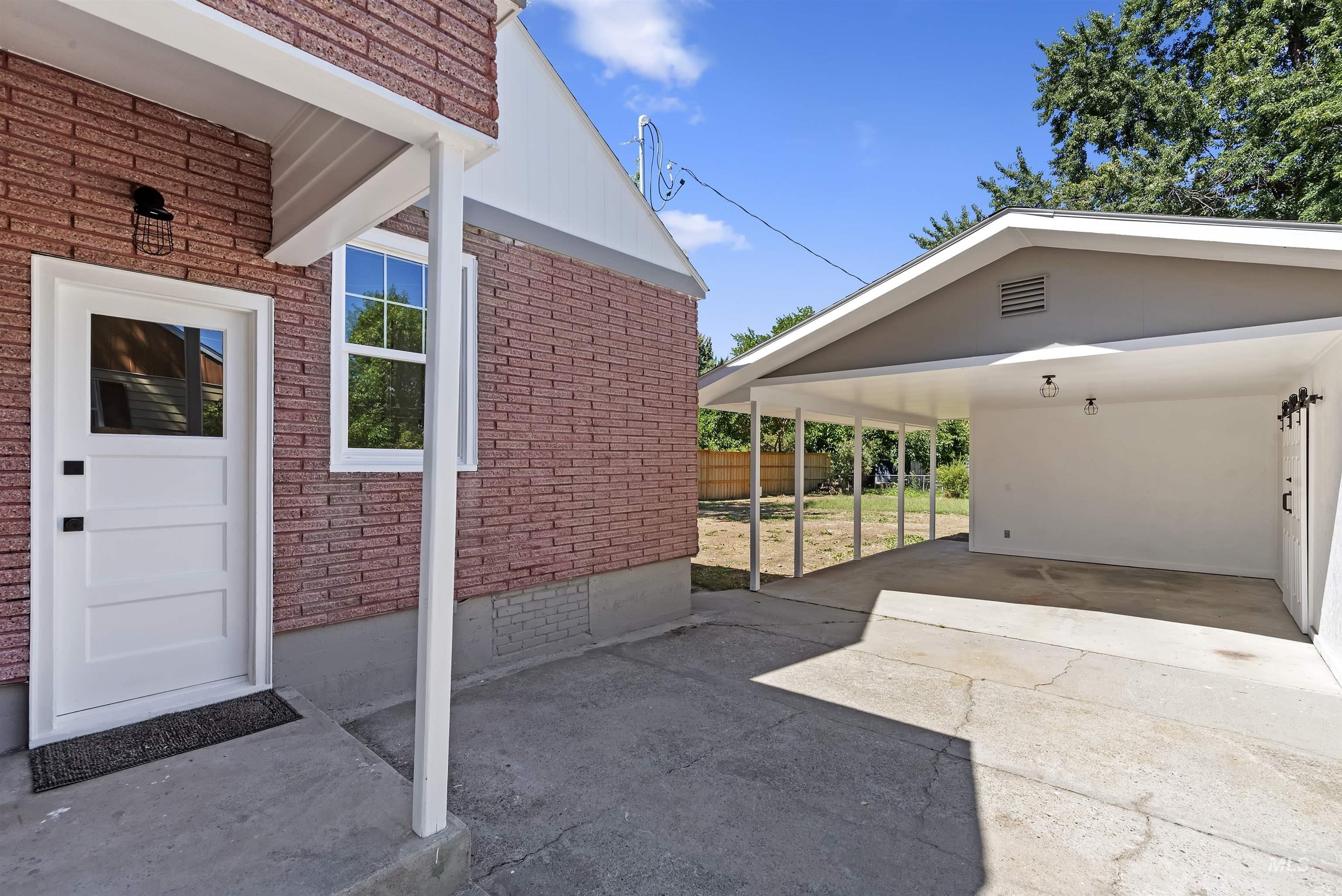 1918 W Spaulding St.