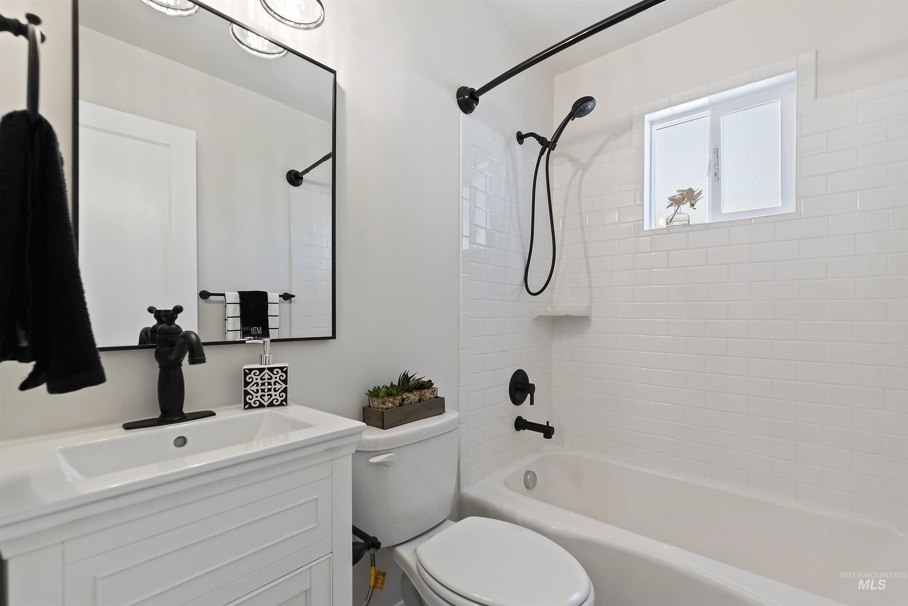 1918 W Spaulding St.