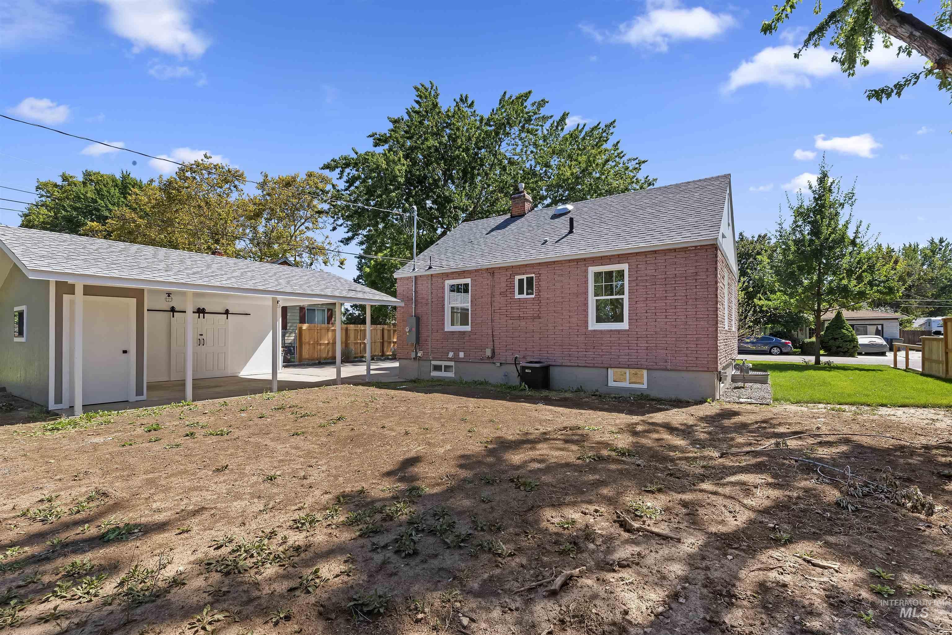 1918 W Spaulding St.