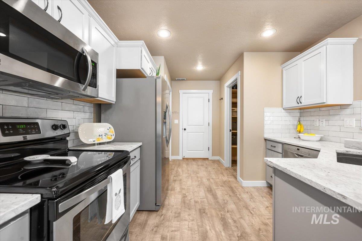 7086 W Devonwood Drive