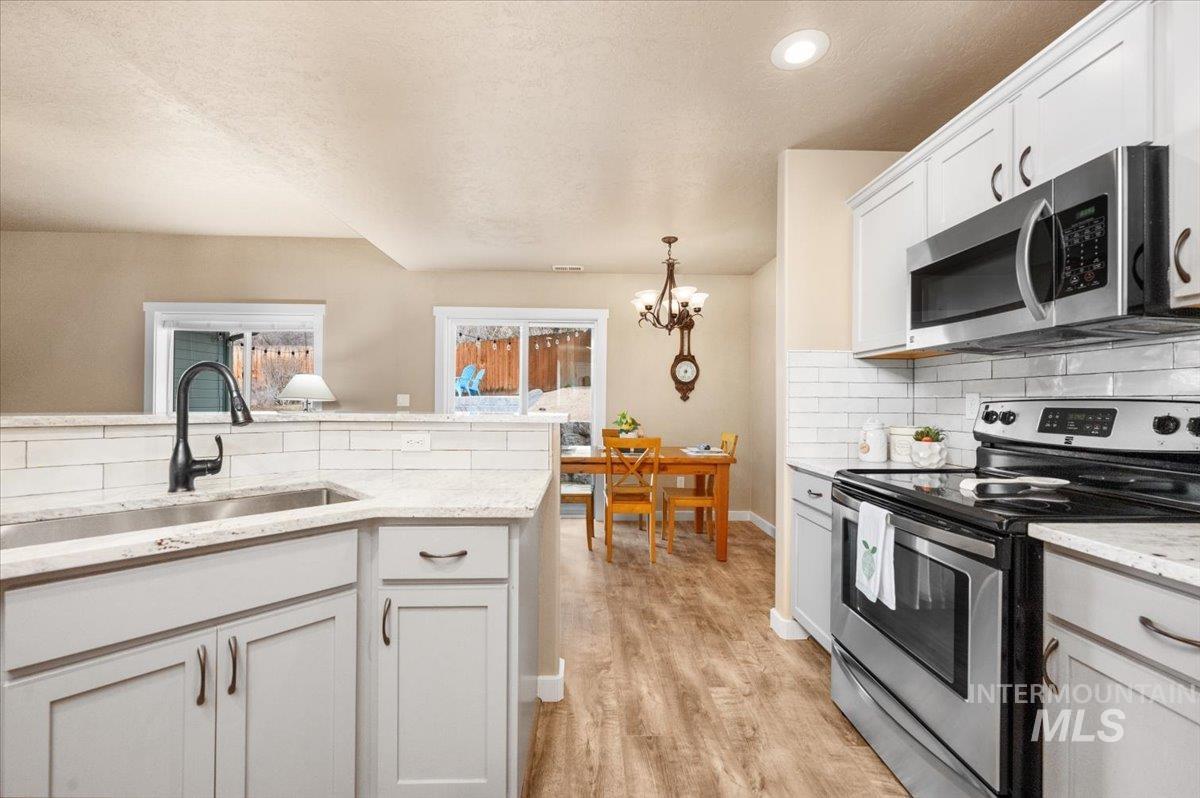 7086 W Devonwood Drive