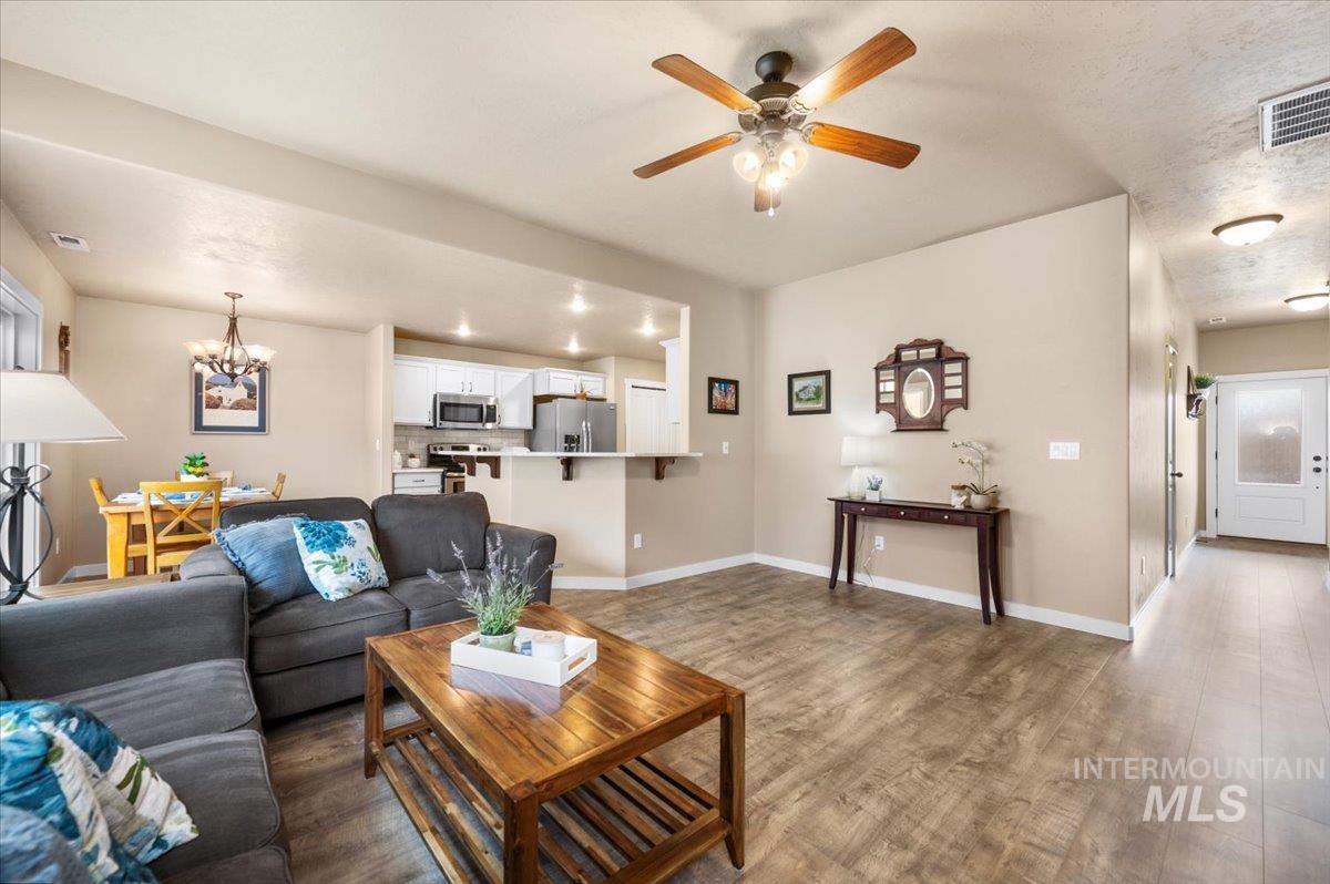 7086 W Devonwood Drive