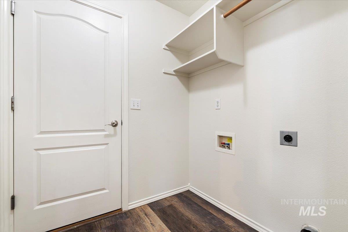 1033 S Spoonbill Ave