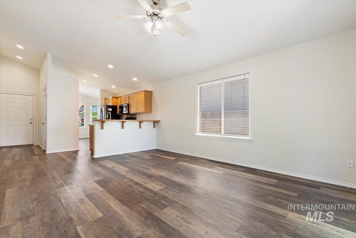 1033 S Spoonbill Ave