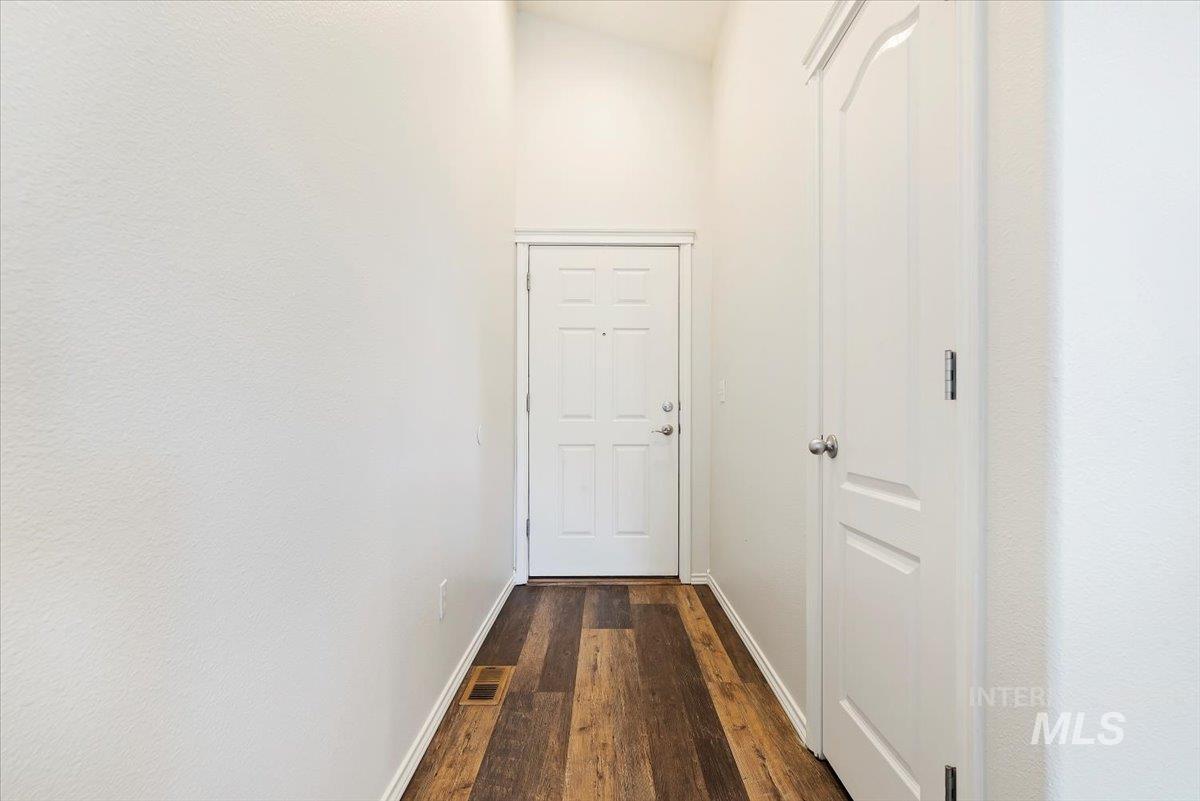 1033 S Spoonbill Ave