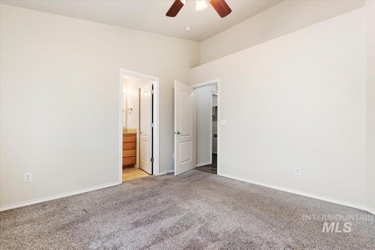 1033 S Spoonbill Ave