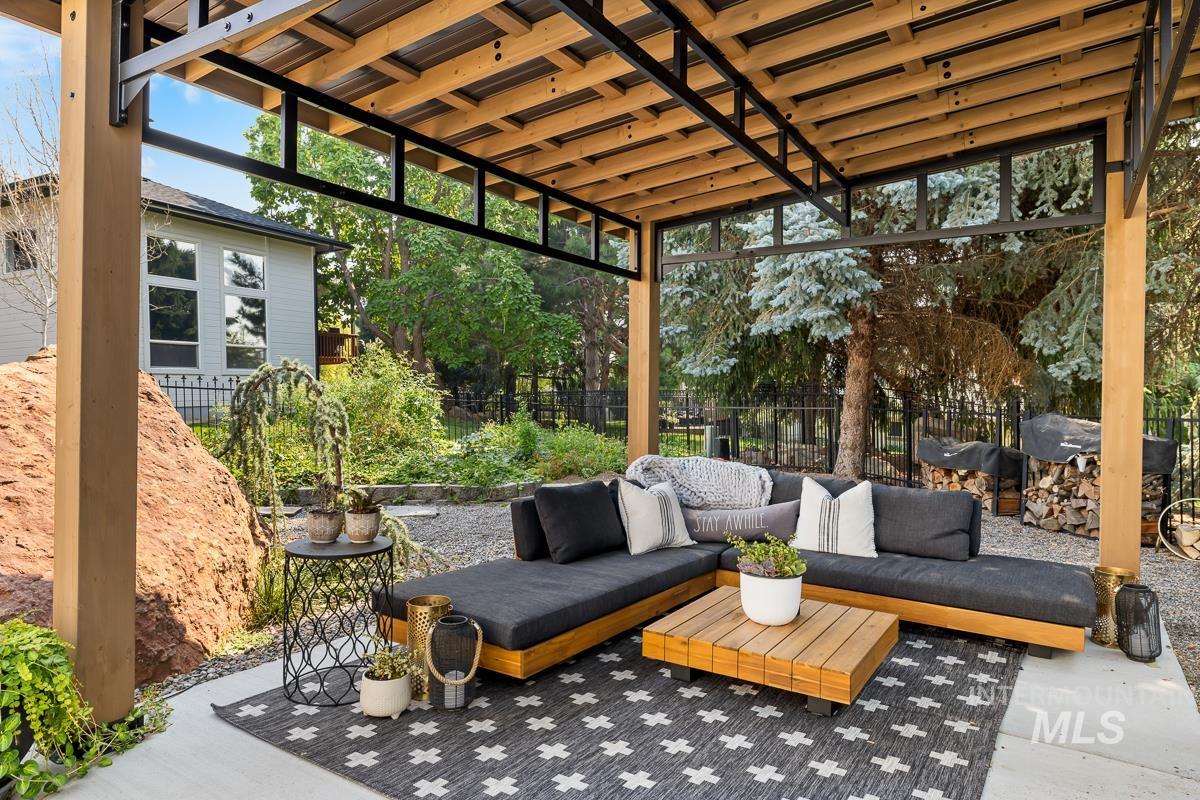 3233 E Red Stone Drive