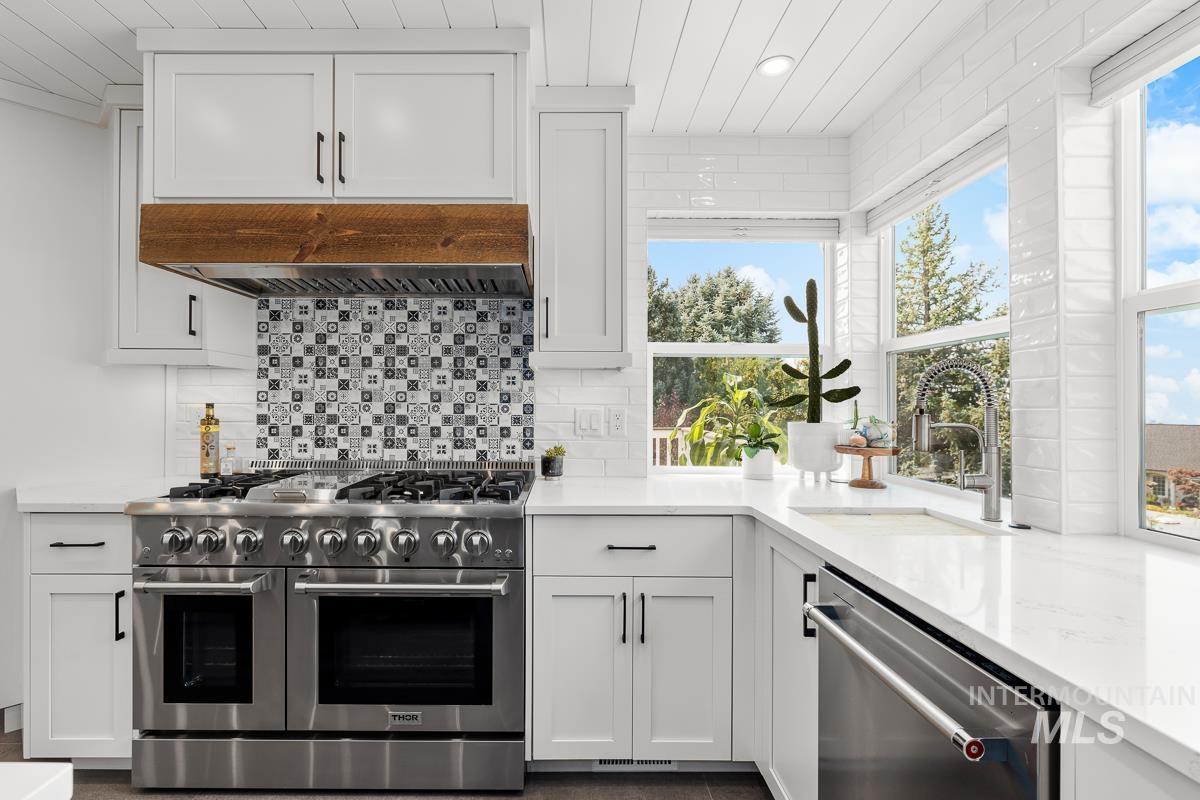 3233 E Red Stone Drive