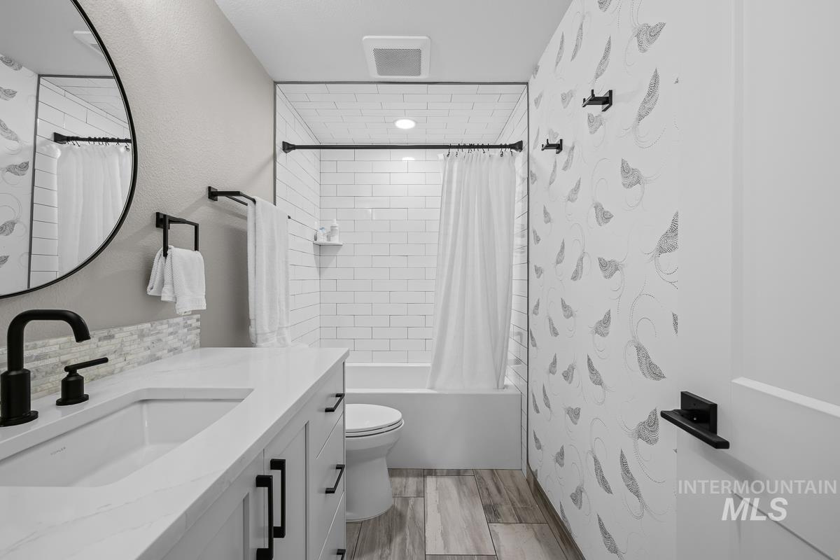 3233 E Red Stone Drive