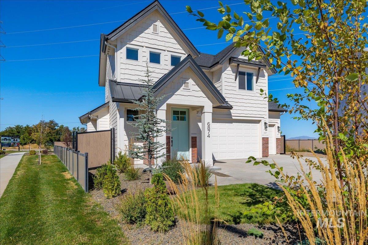 6874 W Los Flores Dr