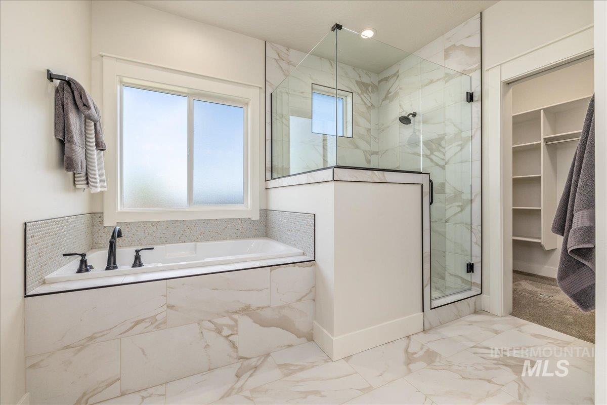 6874 W Los Flores Dr